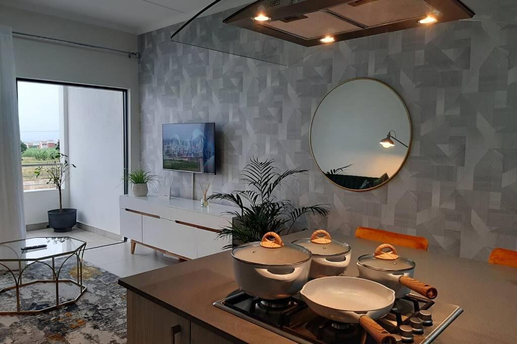 Mikeys Place On New: 2Bed2Bath No.1 With Free Wifinetflix 미드랜드 외부 사진